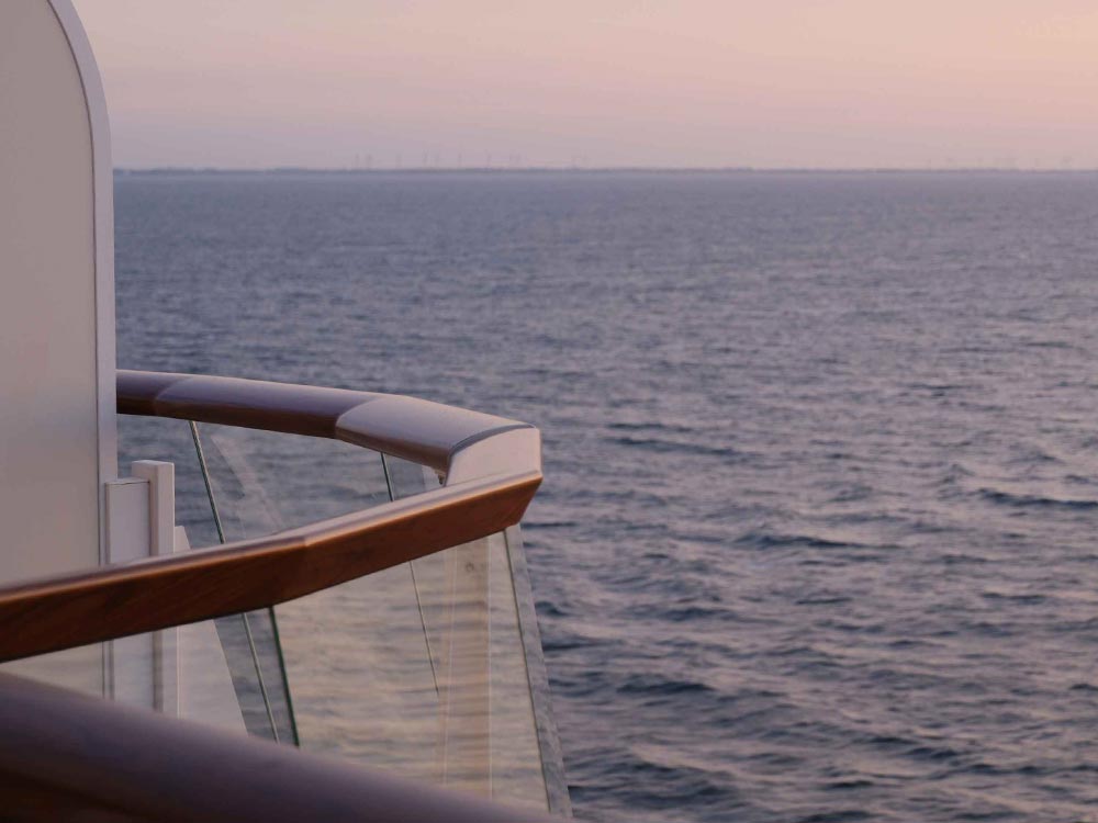 sinning kreuzfahrten flussreisen blick vom balkon